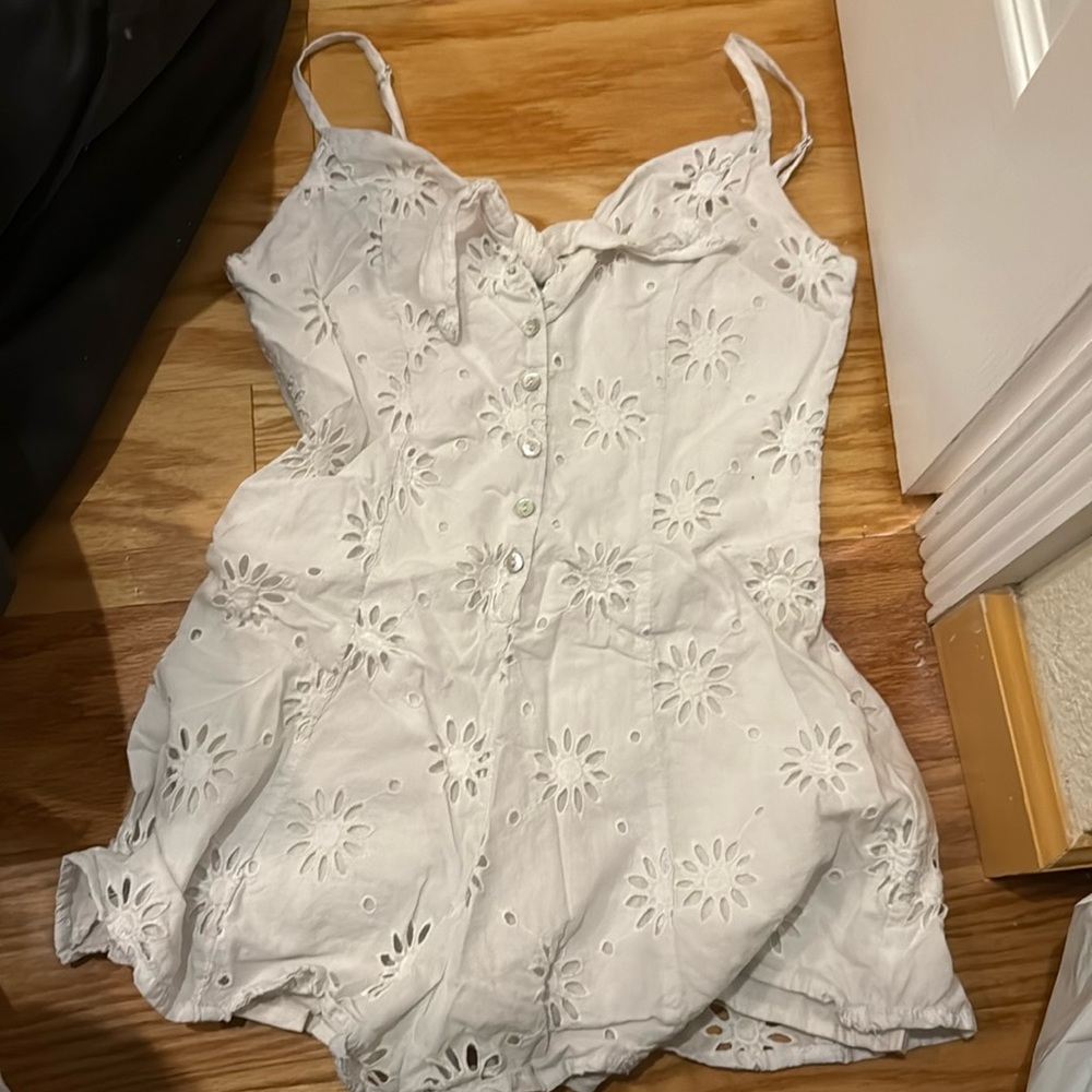 Forever 21 white flower romper